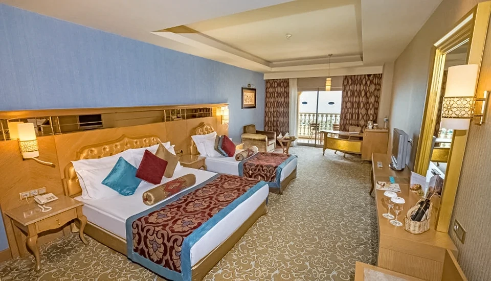 هتل رویال هالیدی پالاس آنتالیا